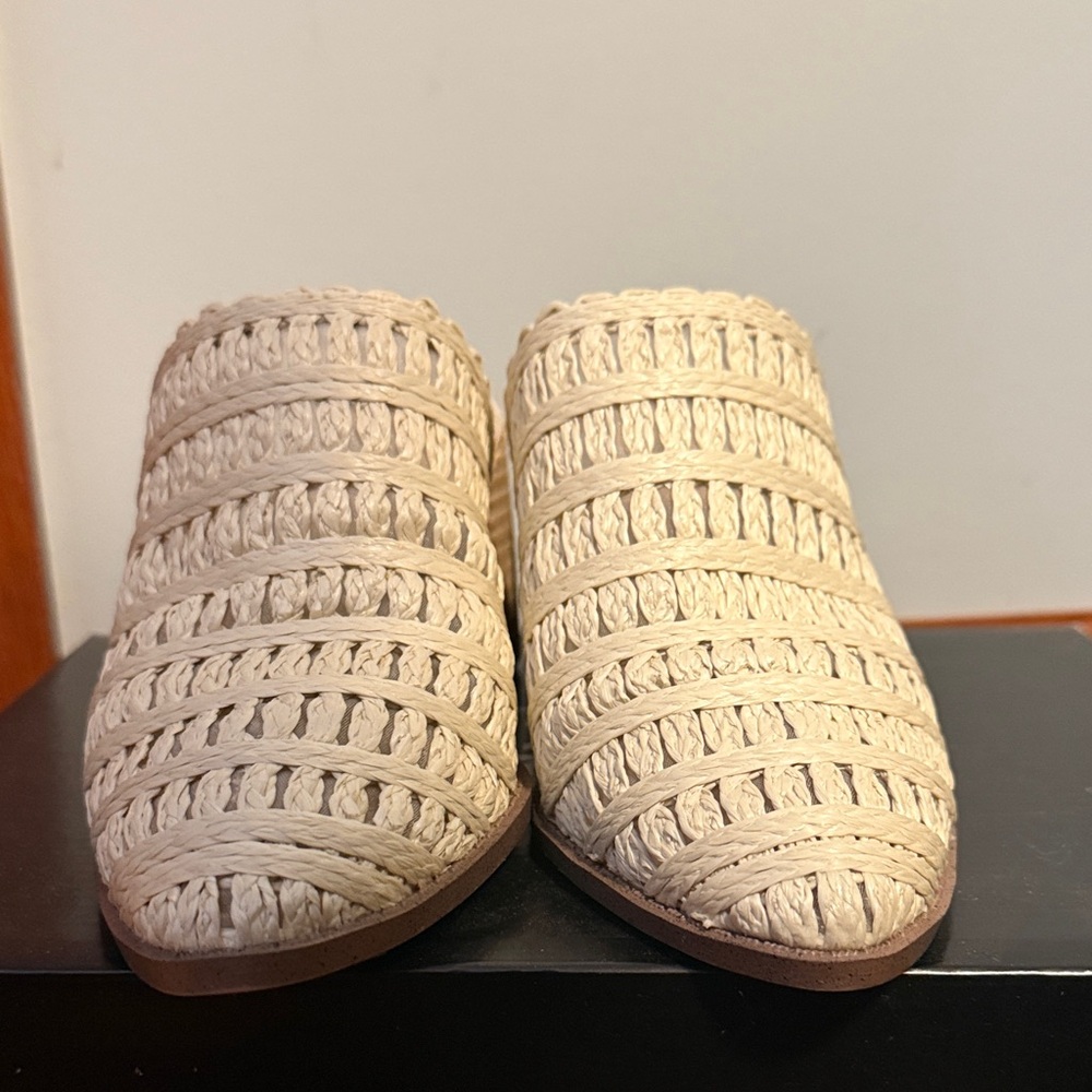 DV by Dolce Vita Cream Woven Mules